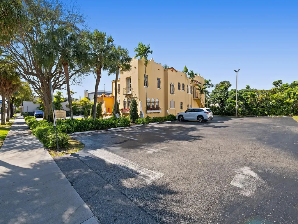 1313 S Andrews Avenue Fort Lauderdale FL 33316