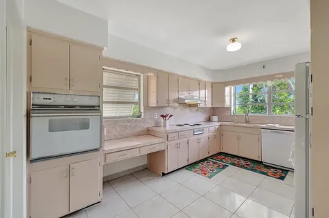 259 Corsair Avenue Lauderdale By The Sea FL 33308