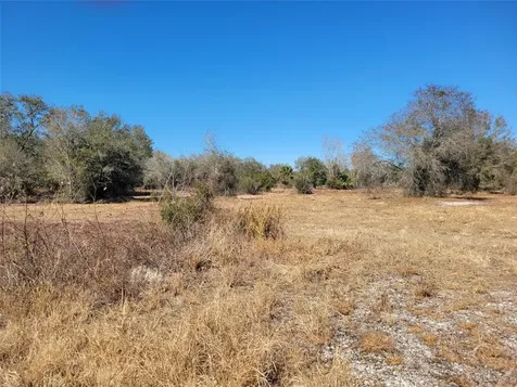 21335 270th Street Okeechobee FL 34972
