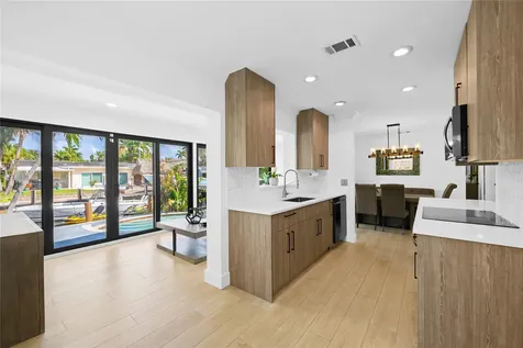 530 SW 11th Avenue Fort Lauderdale FL 33312