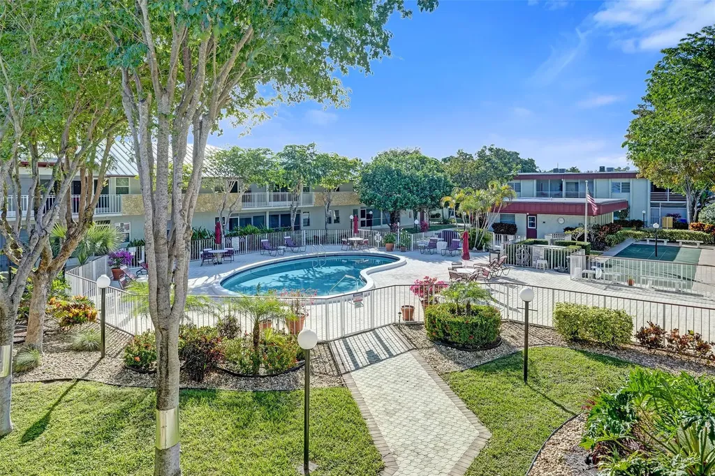 860 SE 6th Avenue Deerfield Beach FL 33441