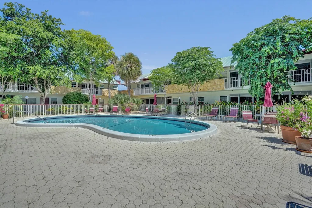 860 SE 6th Avenue Deerfield Beach FL 33441
