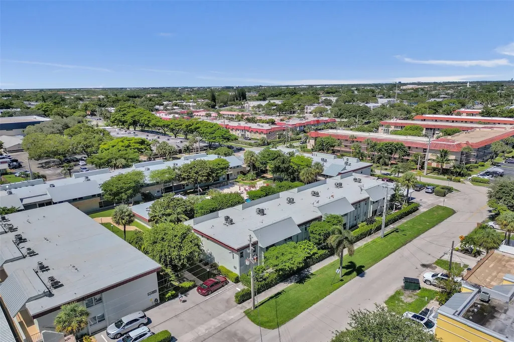 860 SE 6th Avenue Deerfield Beach FL 33441
