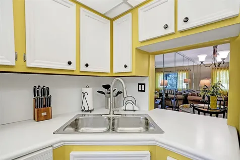 860 SE 6th Avenue Deerfield Beach FL 33441