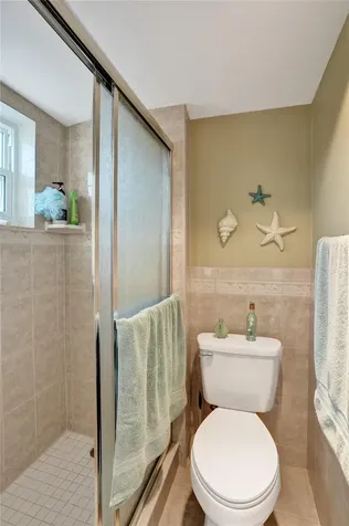 860 SE 6th Avenue Deerfield Beach FL 33441