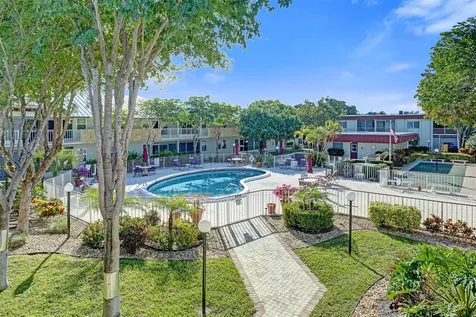 860 SE 6th Avenue Deerfield Beach FL 33441