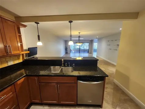 201 Dunwoody Lane Hollywood FL 33021