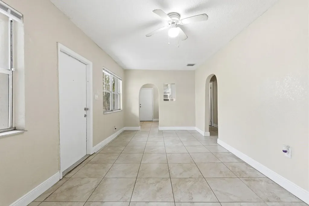 842 NW 25th Avenue Fort Lauderdale FL 33311