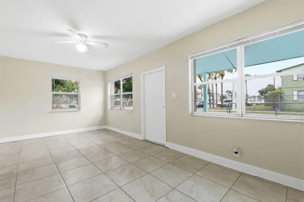 842 NW 25th Avenue Fort Lauderdale FL 33311