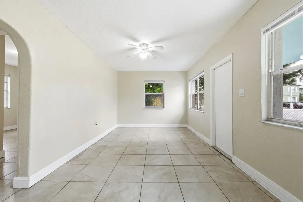 842 NW 25th Avenue Fort Lauderdale FL 33311