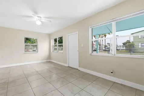 842 NW 25th Avenue Fort Lauderdale FL 33311