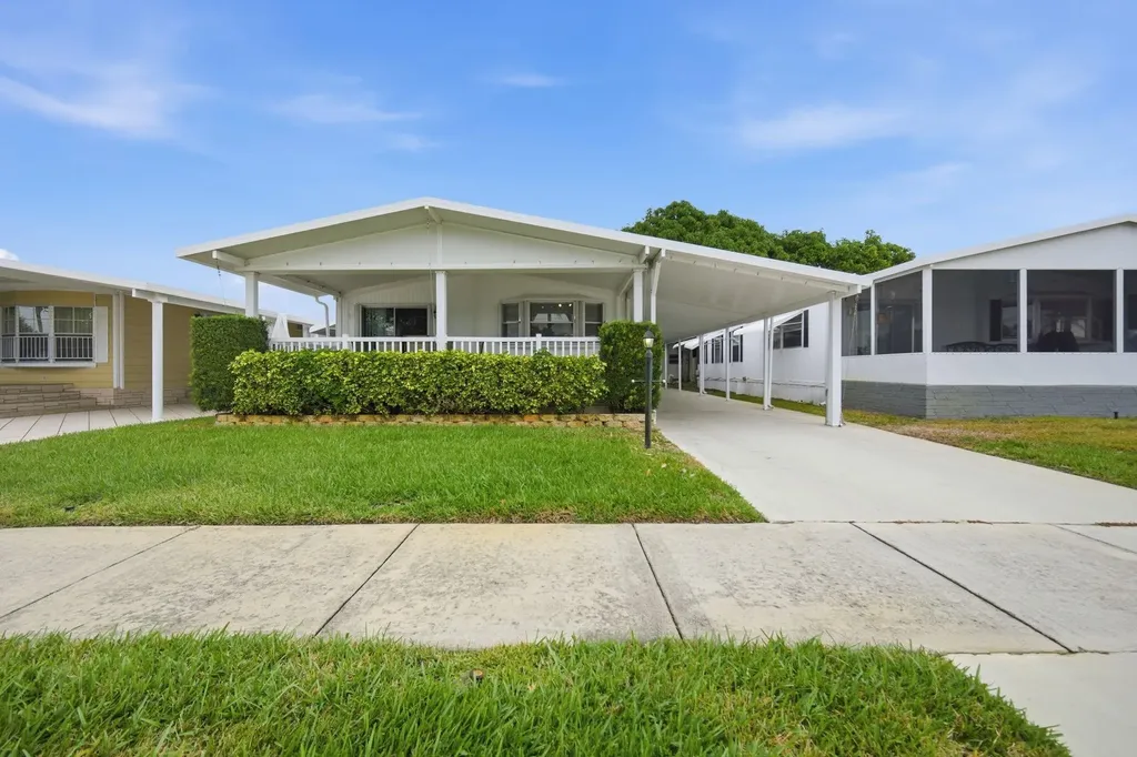 2421 SW 53rd Street Fort Lauderdale FL 33312