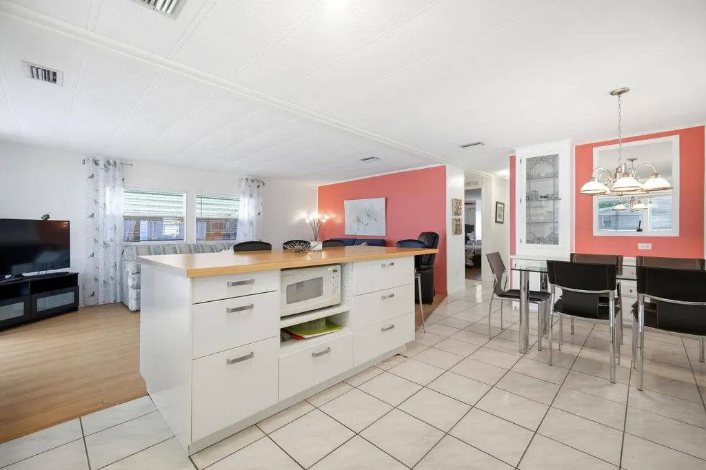 2421 SW 53rd Street Fort Lauderdale FL 33312