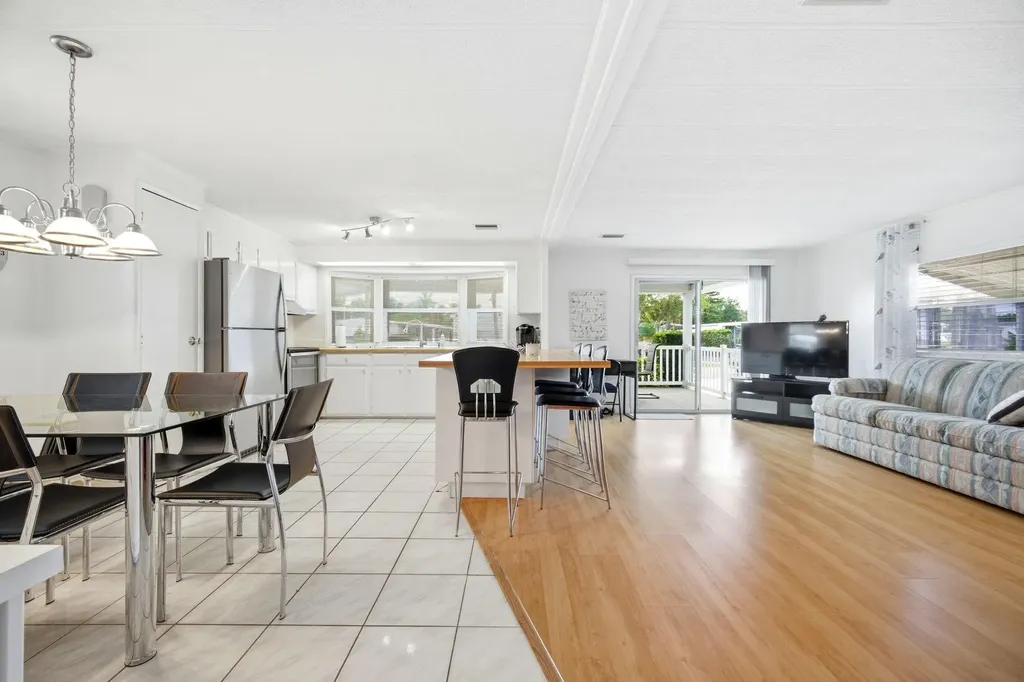 2421 SW 53rd Street Fort Lauderdale FL 33312