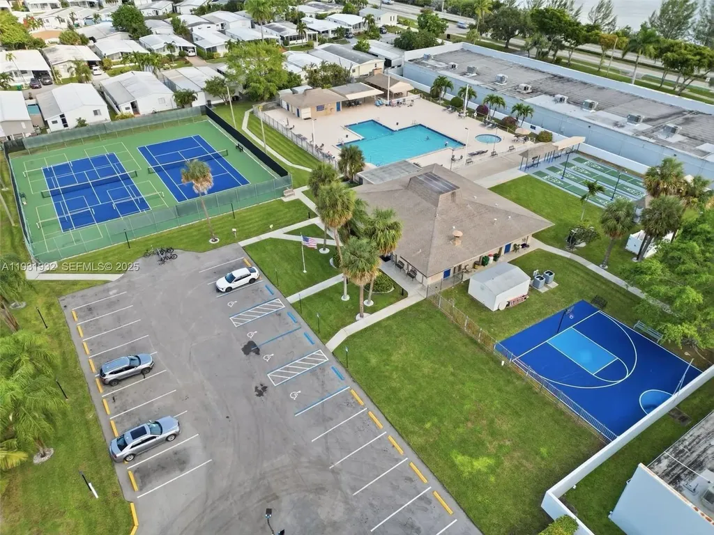 2421 SW 53rd Street Fort Lauderdale FL 33312