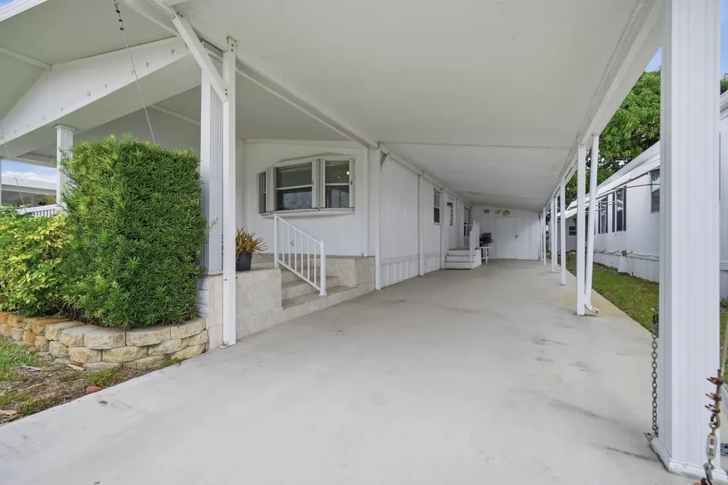 2421 SW 53rd Street Fort Lauderdale FL 33312
