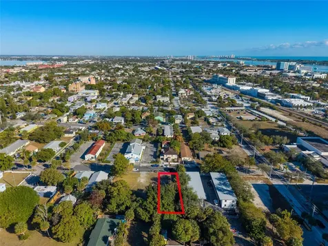 614 5th Street West Palm Beach FL 33401