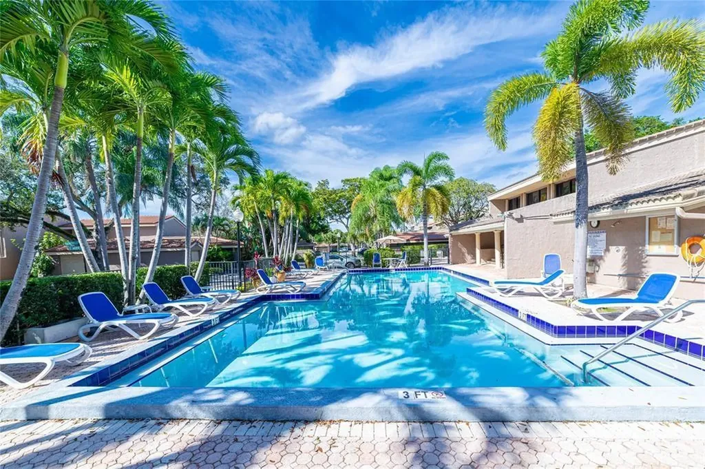 402 Saint Andrews Road Hollywood FL 33021