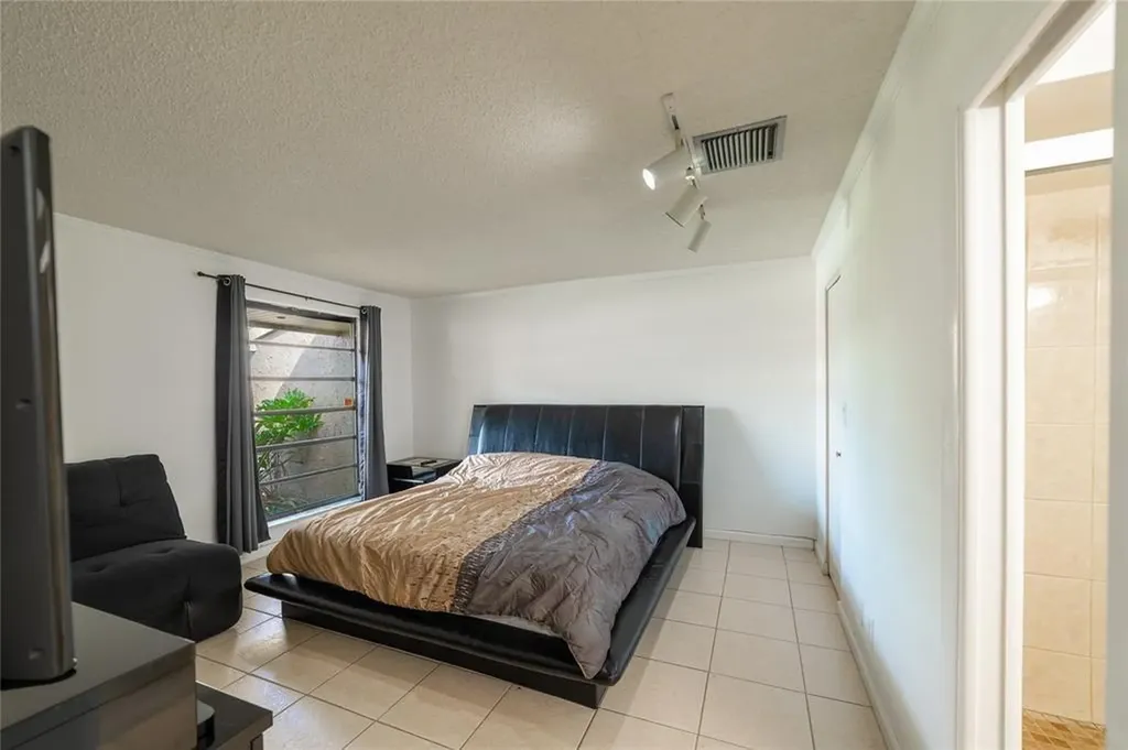 402 Saint Andrews Road Hollywood FL 33021