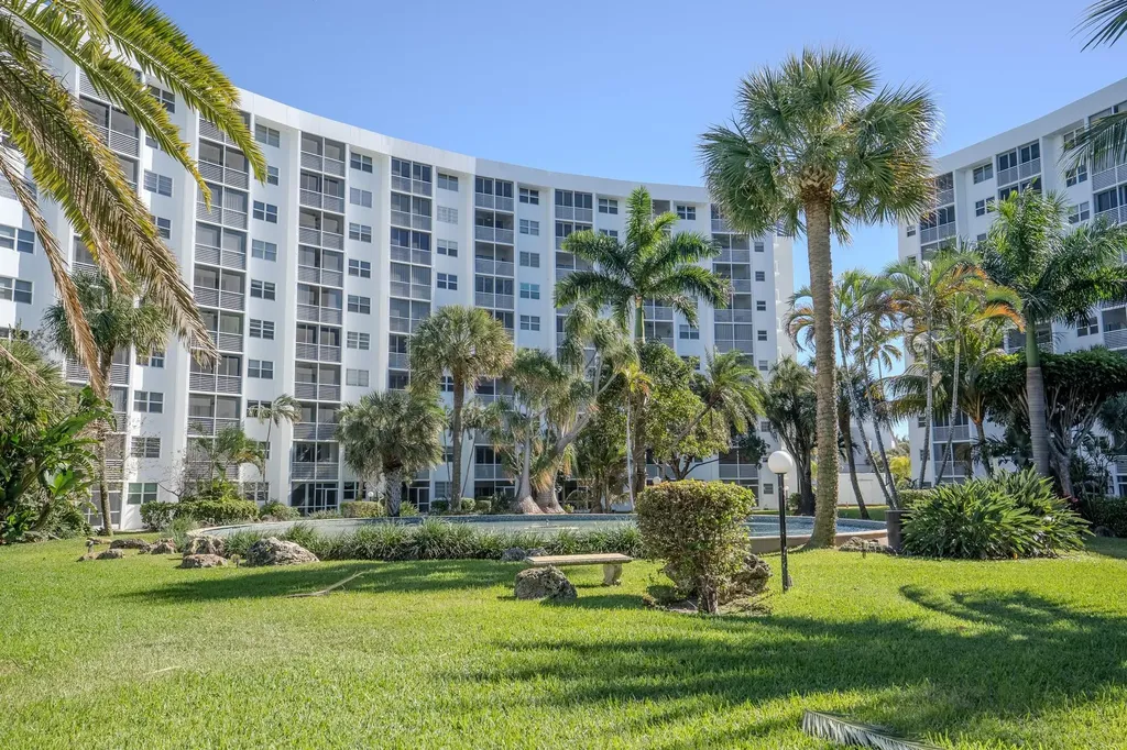 2731 NE 14th Street Causeway Pompano Beach FL 33062