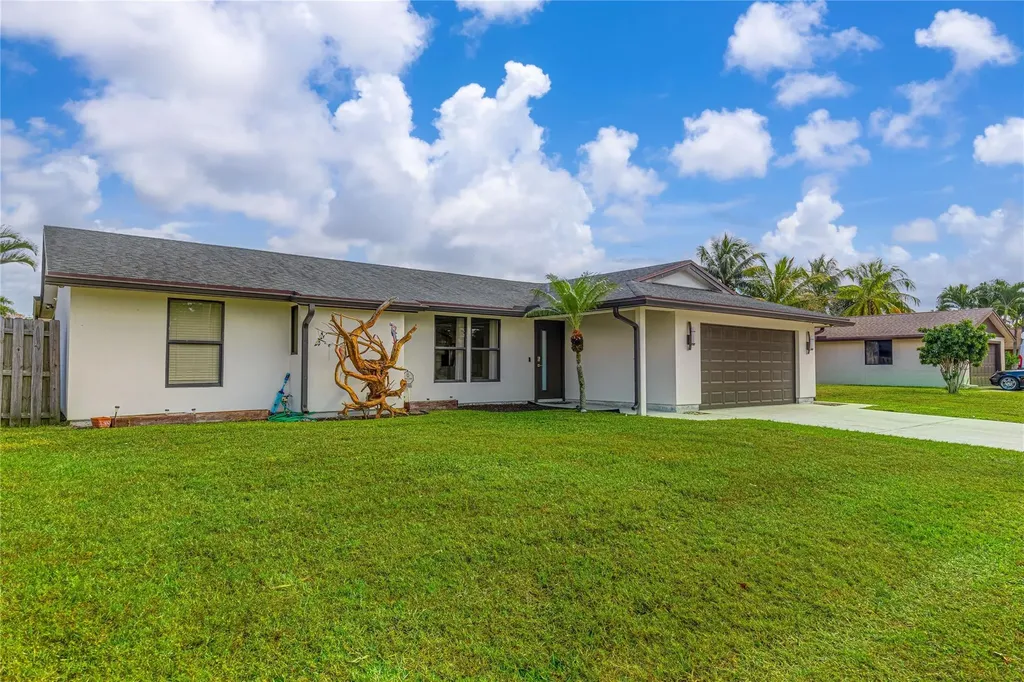 8460 Raymond Drive Boynton Beach FL 33472