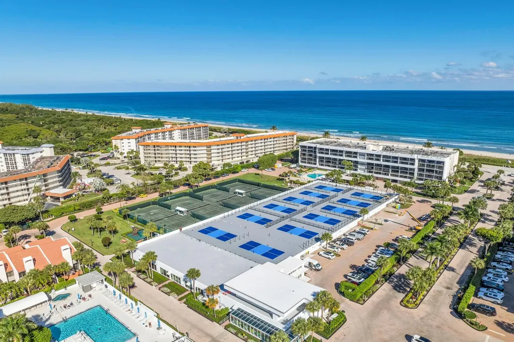 2697 N Ocean Boulevard Boca Raton FL 33431