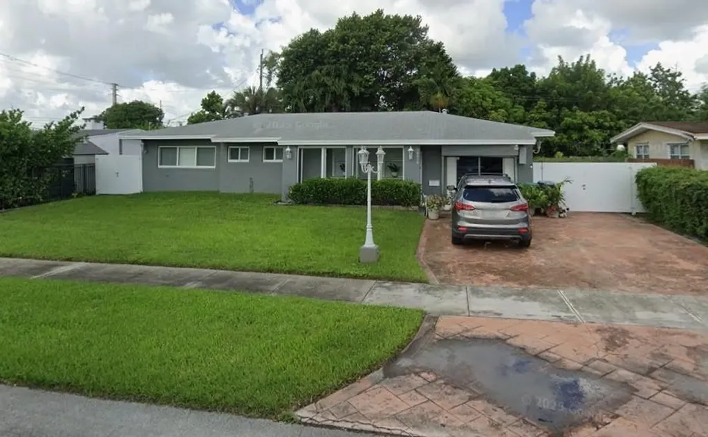 19510 NW 1st Court Miami FL 33169