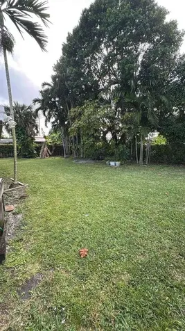 19510 NW 1st Court Miami FL 33169