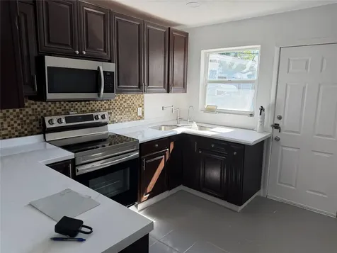 1006 NW 112th Terrace Miami FL 33168