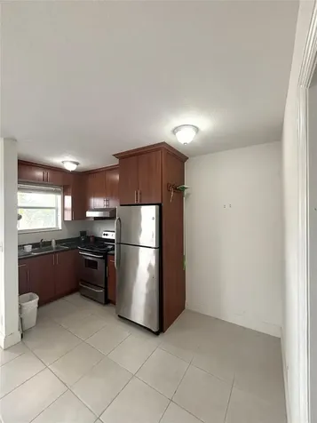 4071 N Dixie Highway Oakland Park FL 33334