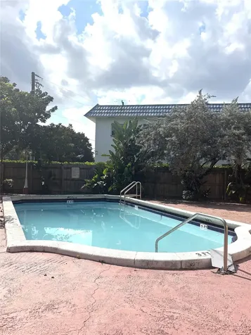 4071 N Dixie Highway Oakland Park FL 33334