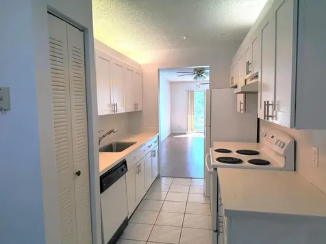 1200 SW 130th Avenue Hollywood FL 33027