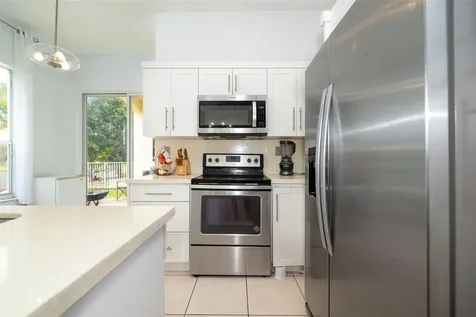 2257 NW 77th Terrace Pembroke Pines FL 33024
