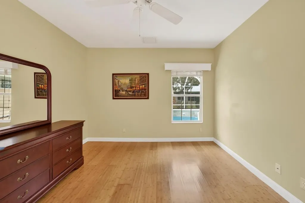 137 38th Court Vero Beach FL 32968