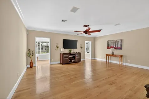 137 38th Court Vero Beach FL 32968