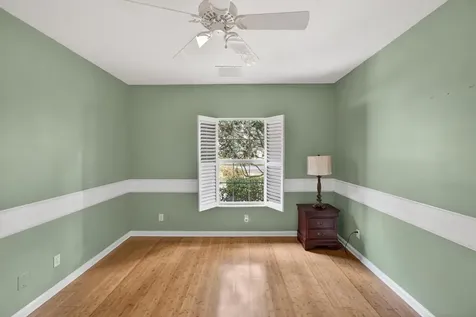 137 38th Court Vero Beach FL 32968