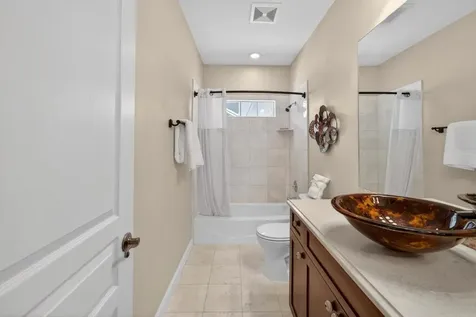 137 38th Court Vero Beach FL 32968