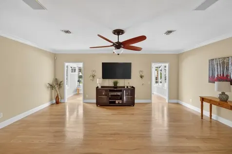 137 38th Court Vero Beach FL 32968