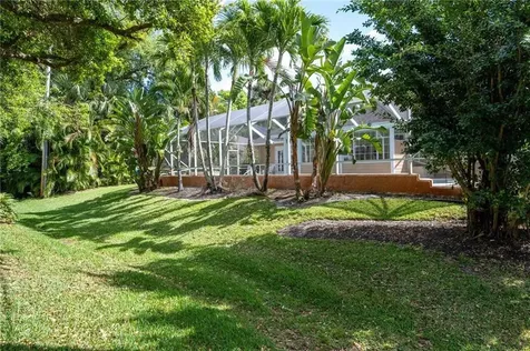137 38th Court Vero Beach FL 32968
