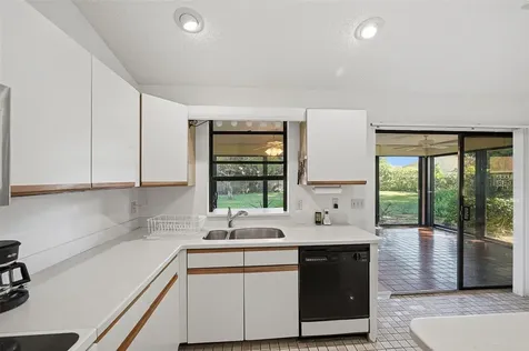 2805 NW 15th Street Delray Beach FL 33445