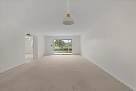 1801 Eleuthera Point Coconut Creek FL 33066