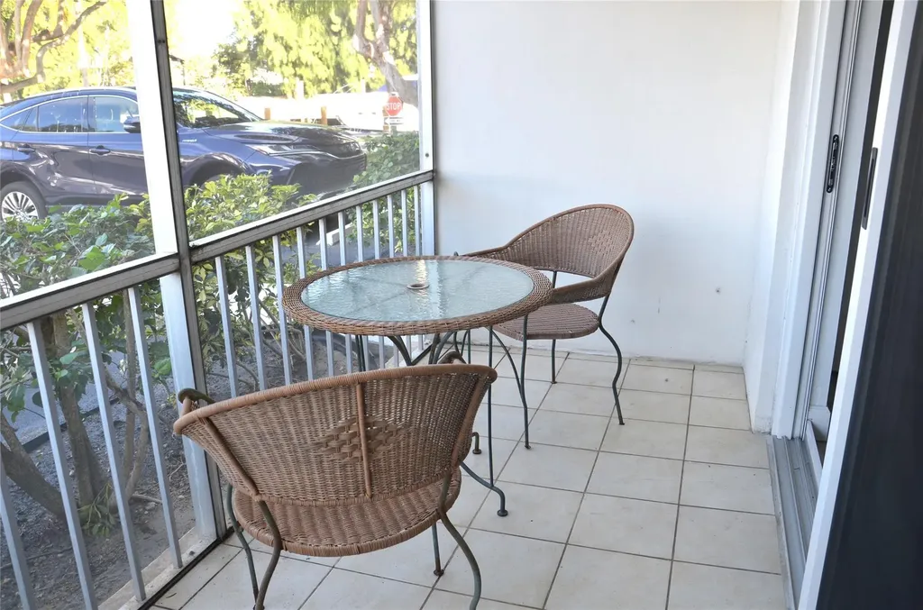 6247 Bay Club Drive Fort Lauderdale FL 33308
