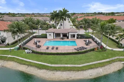 4234 N Dixie Highway Oakland Park FL 33334