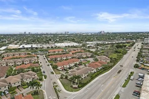 4234 N Dixie Highway Oakland Park FL 33334