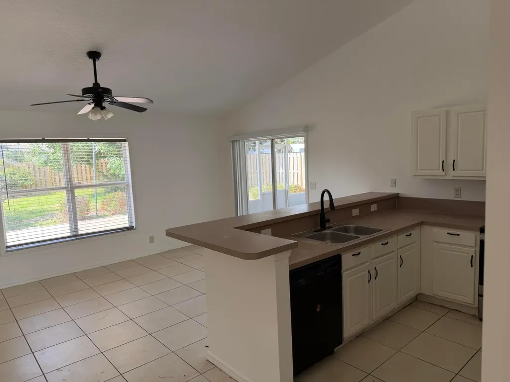 1874 SW Capehart Avenue Port St Lucie FL 34953
