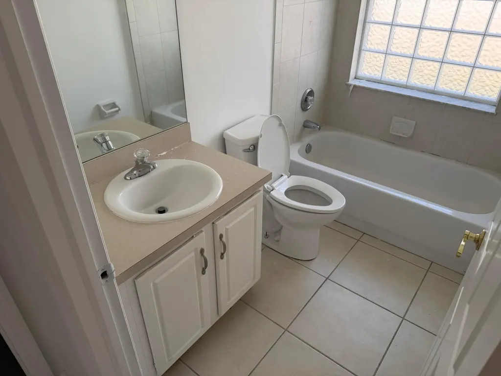 1874 SW Capehart Avenue Port St Lucie FL 34953