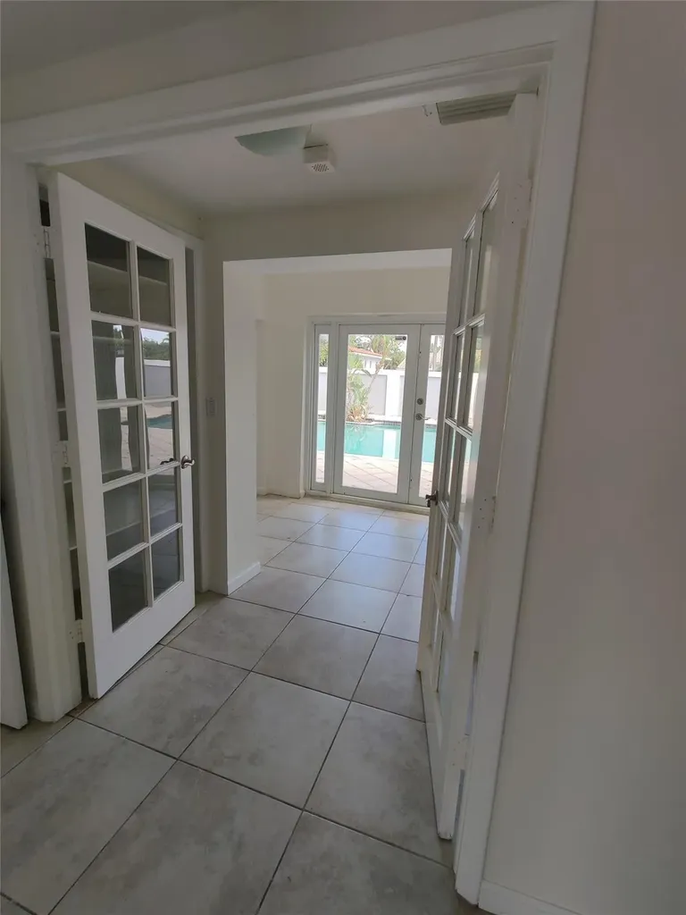 733 NE 18th Avenue Fort Lauderdale FL 33304