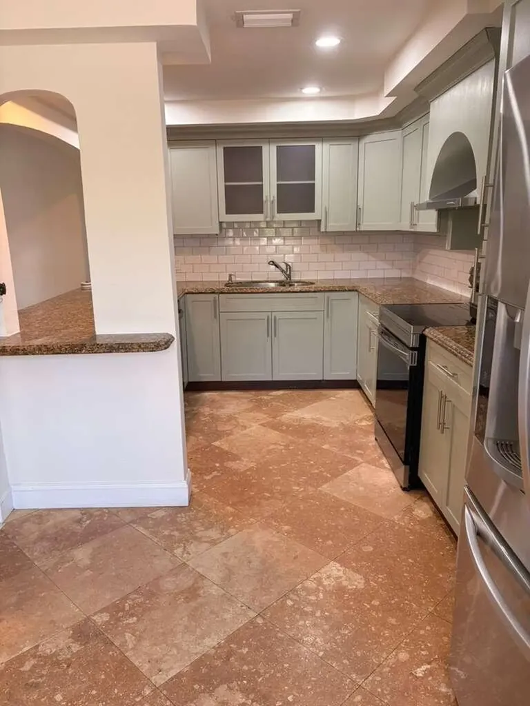 733 NE 18th Avenue Fort Lauderdale FL 33304