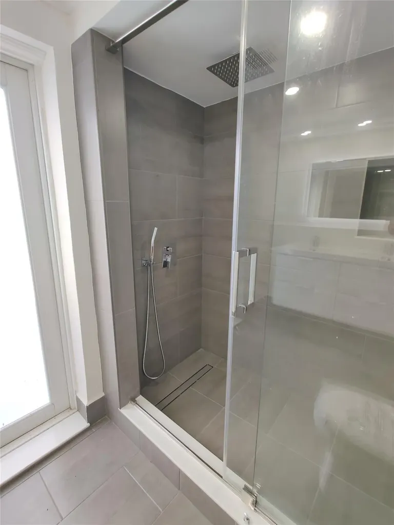 733 NE 18th Avenue Fort Lauderdale FL 33304
