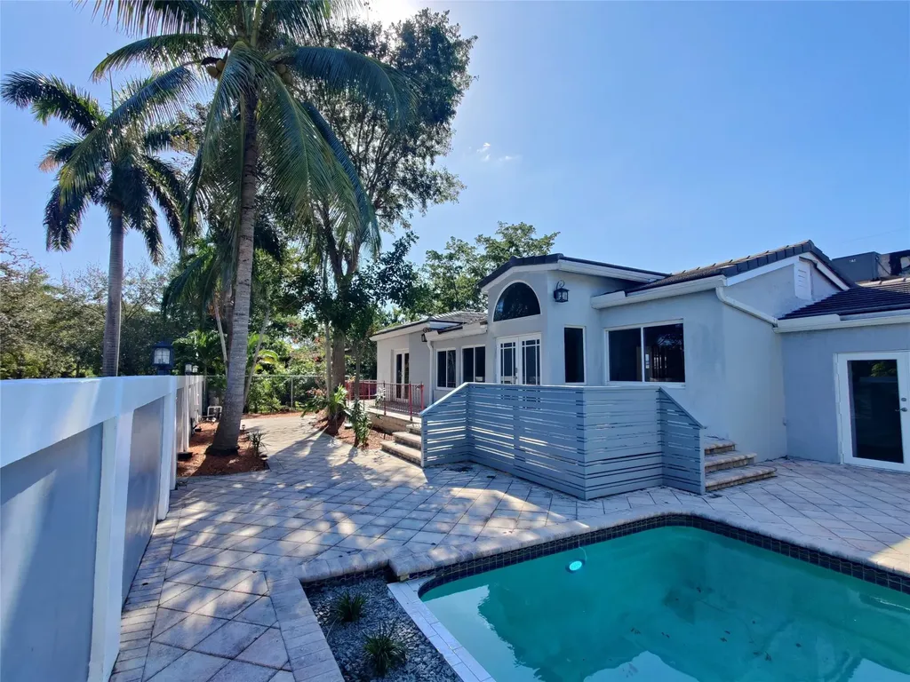 733 NE 18th Avenue Fort Lauderdale FL 33304